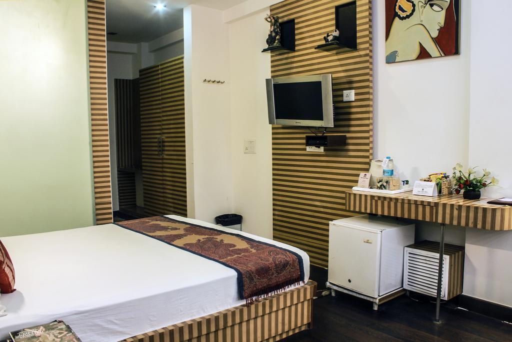 Hotel Arpit Palace Делі Екстер'єр фото